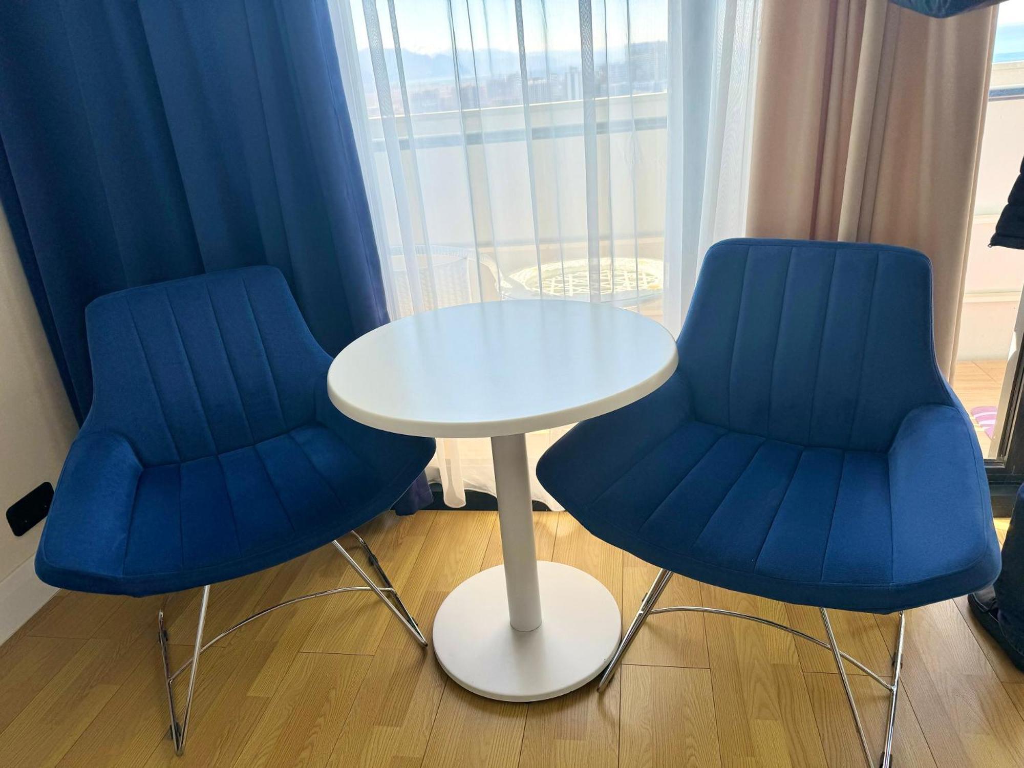 Lux Apartaments Batumi Zewnętrze zdjęcie